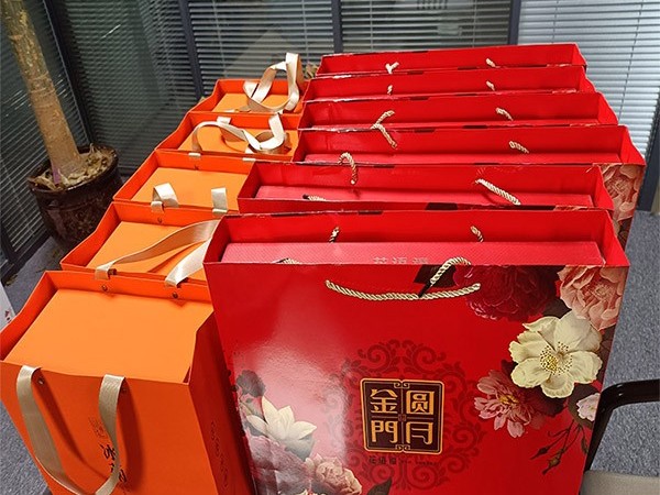 盛軍編織袋廠中秋節(jié)給客戶(hù)送祝福